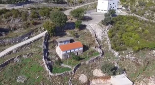 Njihuni me fshatin në Mal të Zi që ruajti identitetin shqiptar dhe rezistoi kundër armikut (VIDEO)