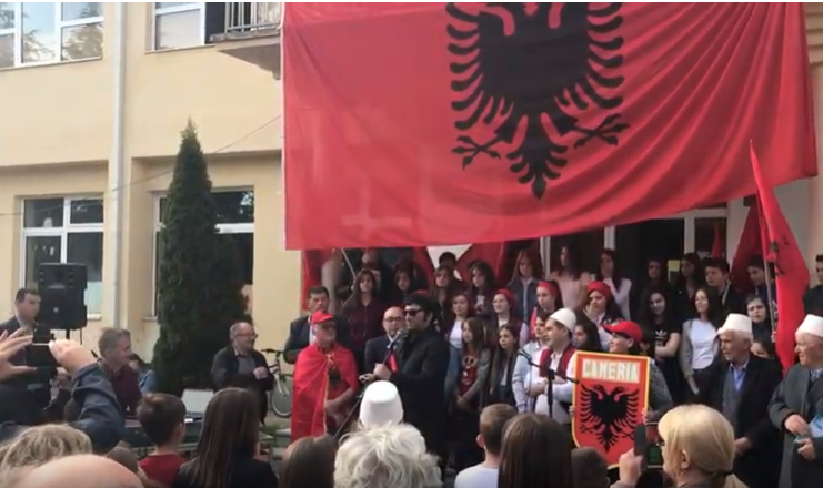 Arbëreshët kujtojn betejën e Skënderbeut në fshatin Livadhi /Video