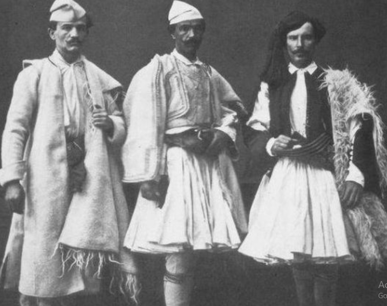 Janinë 1873/ Fustanella veshja e shqiptarëve që u rrëmbye nga grekët